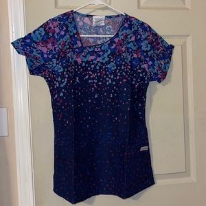 Uniform Advantage scrub top